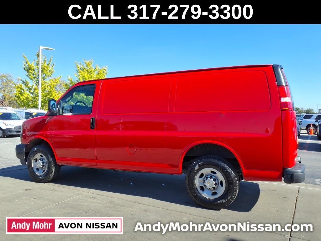 Used 2023 Chevrolet Express 2500 w/ Driver Convenience Package RWD image 5