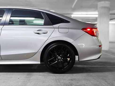 Used 2024 Honda Civic Sport image 16