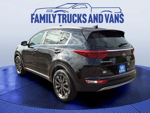 Used 2018 Kia Sportage EX w/ EX Sport Appearance Package image 3