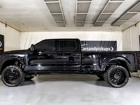 Used 2024 Ford F350 Limited w/ FX4 Off-Road Package AWD/4WD image 11