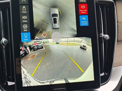 New 2026 Volvo XC90 B6 Plus image 22