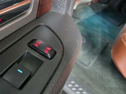 Used 2013 Ford F150 King Ranch w/ Off-Road Pkg image 27