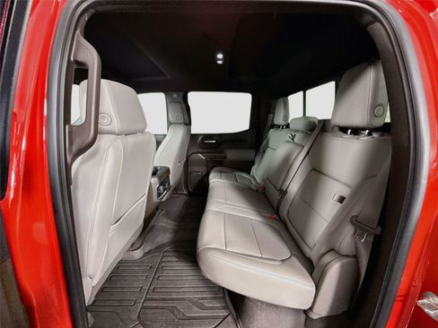 Used 2021 GMC Sierra 1500 SLT w/ SLT Premium Package AWD/4WD image 16