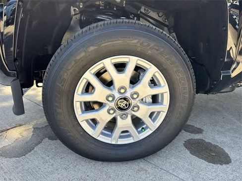 New 2025 Toyota Tacoma SR5 image 12