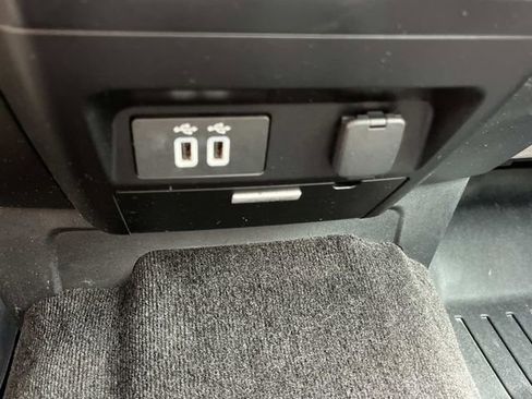 Used 2018 Ford F150 XLT w/ Equipment Group 301A Mid AWD/4WD image 40