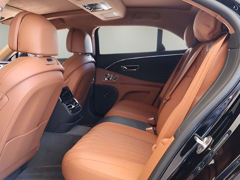 New 2026 Bentley Flying Spur Plug-In Hybrid AWD/4WD image 15