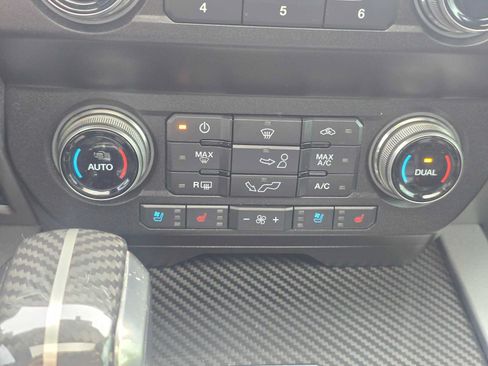 Used 2020 Ford F150 Raptor w/ Equipment Group 802A Luxury AWD/4WD image 29