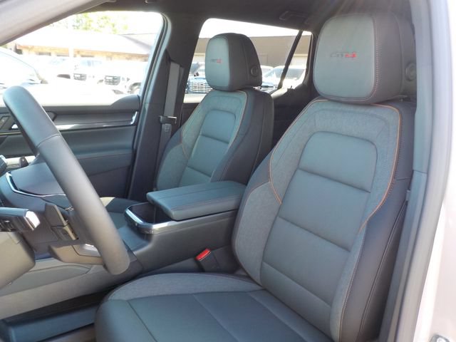 New 2026 GMC Terrain AT4 w/ Technology Package II AWD/4WD image 13