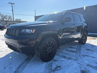 Used 2017 Jeep Grand Cherokee Altitude