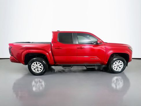 Used 2026 Toyota Tacoma SR5 AWD/4WD image 4