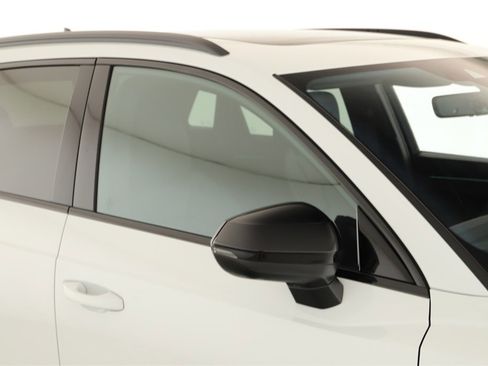 Certified 2025 Audi Q3 2.0T Premium Plus w/ Premium Plus Package image 36