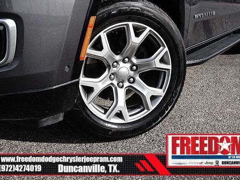 Used 2022 Jeep Wagoneer Series II RWD image 9