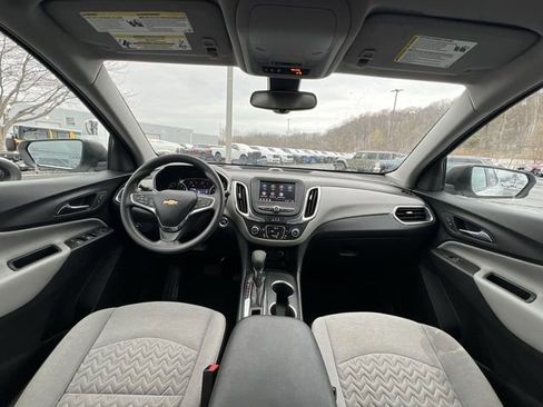 Used 2022 Chevrolet Equinox LS w/ LS Convenience Package image 14