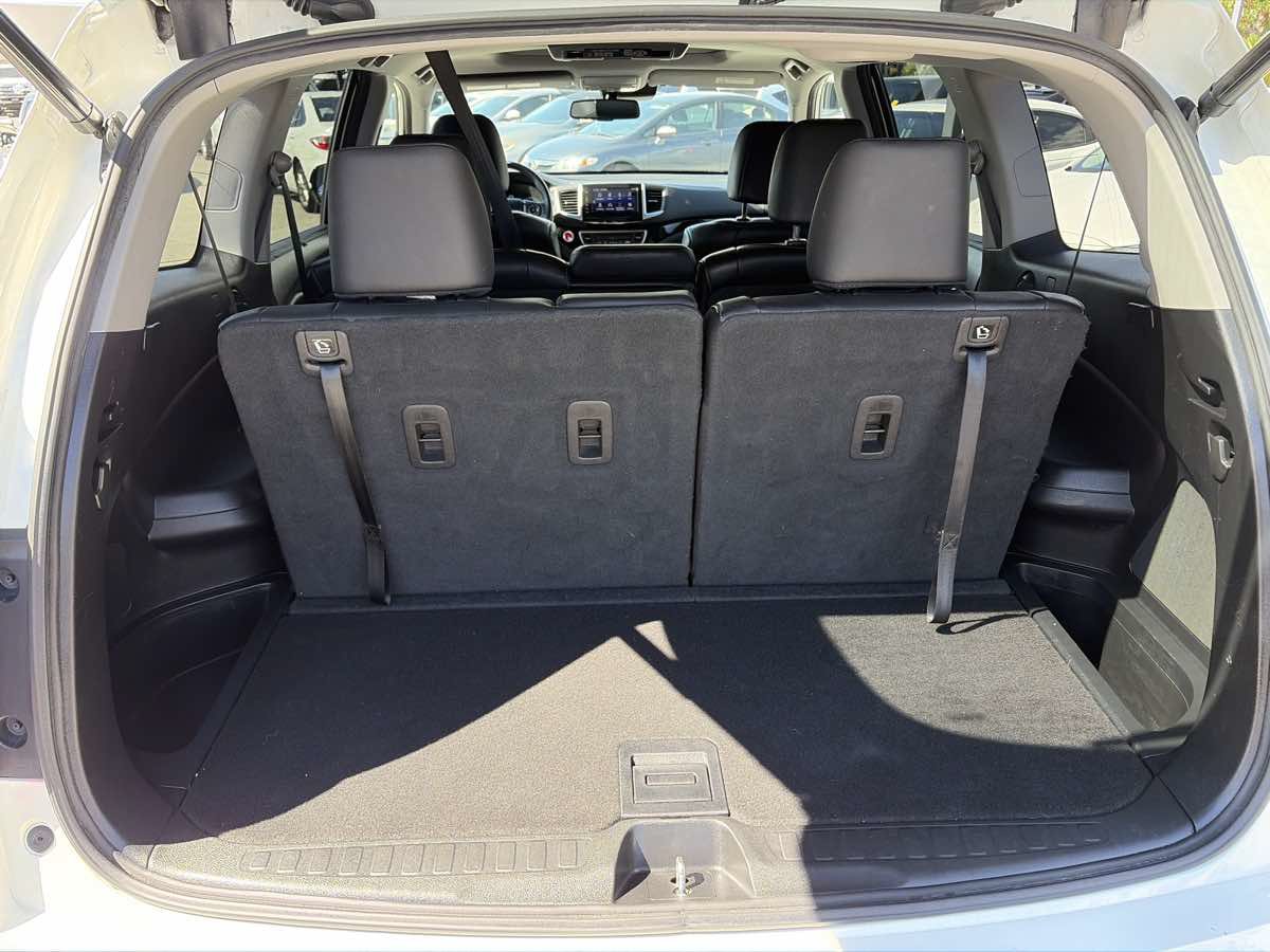 Used 2018 Honda Pilot Touring image 23