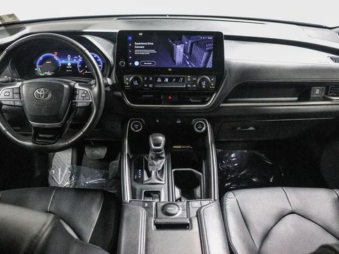 Certified 2025 Toyota Grand Highlander AWD Hybrid image 15