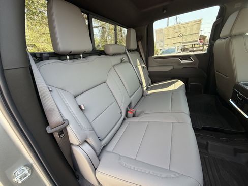 New 2026 GMC Sierra 2500 SLT AWD/4WD image 22