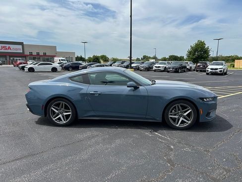 Used 2024 Ford Mustang Coupe RWD image 8