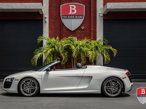 Used 2011 Audi R8 V10 AWD/4WD image 10