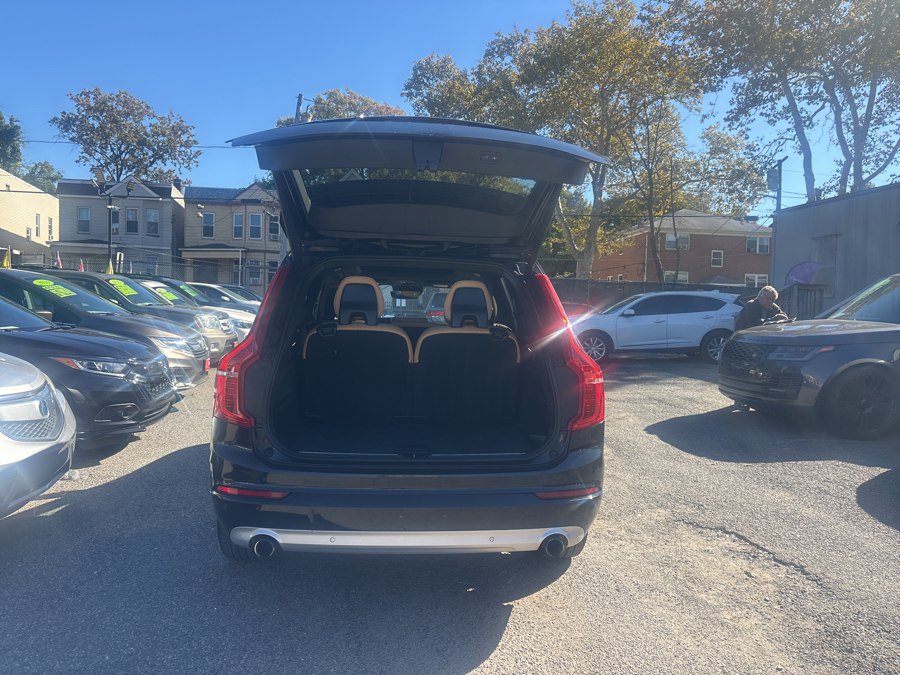 Used 2018 Volvo XC90 T5 Momentum w/ Convenience Package AWD/4WD image 7