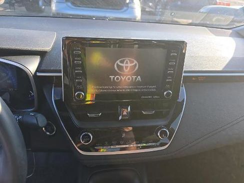 Used 2022 Toyota Corolla XSE image 7