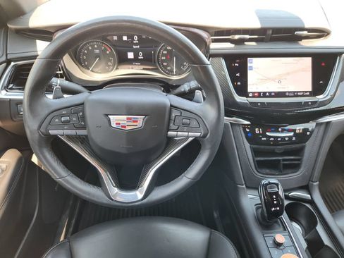 Used 2023 Cadillac XT6 Sport w/ Technology Package AWD/4WD image 27