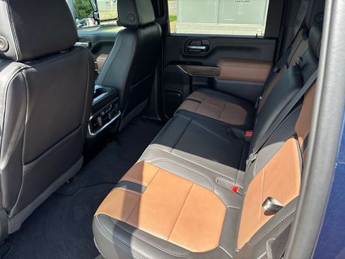 Used 2022 Chevrolet Silverado 2500 High Country AWD/4WD image 15