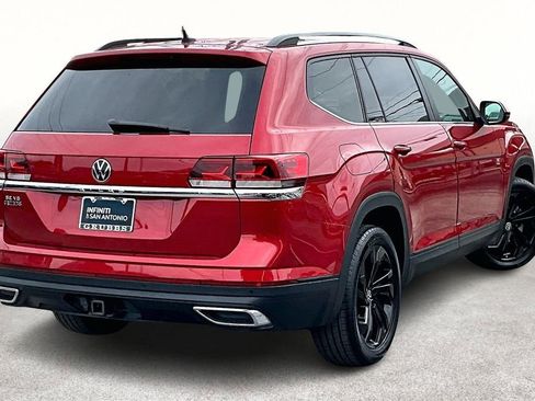 Used 2022 Volkswagen Atlas SE image 2
