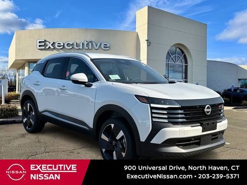 Used 2025 Nissan Kicks SR image 1