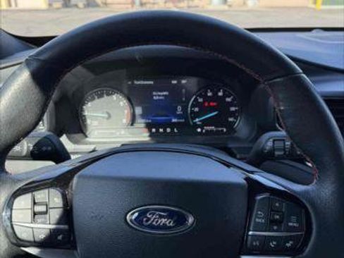 Certified 2023 Ford Explorer ST-Line w/ Class IV Trailer Tow Package image 10