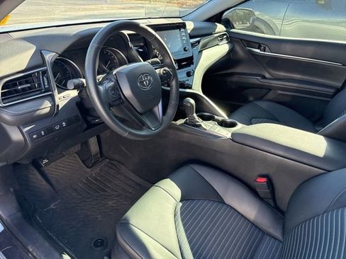 Used 2024 Toyota Camry SE w/ Convenience Package image 11