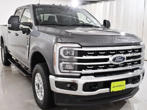 New 2026 Ford F250 XLT w/ XLT Premium Package AWD/4WD image 4