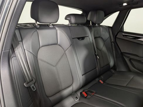 Used 2023 Porsche Macan AWD/4WD image 23