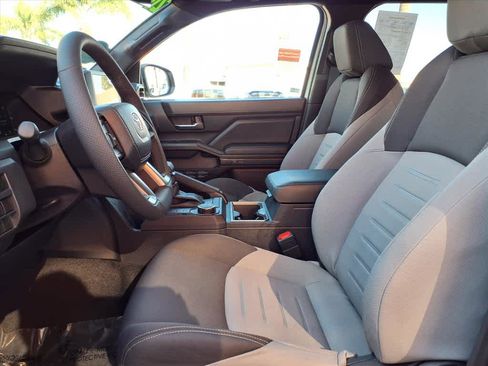 Used 2026 Toyota Tacoma TRD Sport image 18