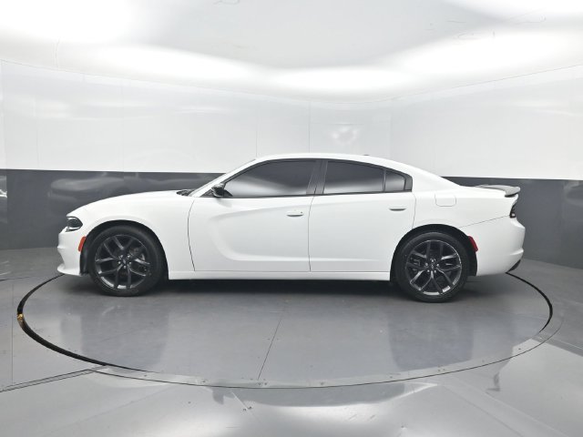 Used 2021 Dodge Charger SXT w/ Blacktop Package RWD image 3