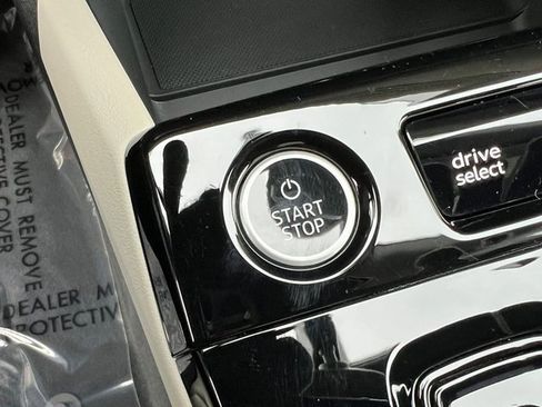 Certified 2025 Audi A6 e-tron Prestige w/ Beige Warm Weather Package image 32