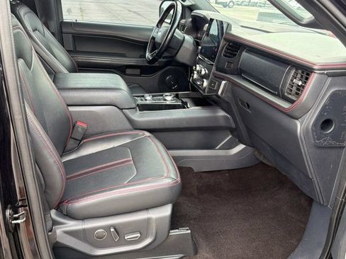 Used 2022 Ford Expedition Limited AWD/4WD image 17
