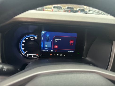 Used 2023 Ford Bronco Outer Banks image 16