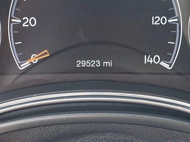 Used 2021 Jeep Grand Cherokee Laredo AWD/4WD image 21