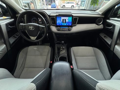 Used 2017 Toyota RAV4 XLE AWD/4WD image 24