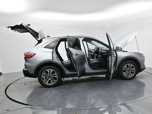 Used 2022 Ford Escape SEL image 52