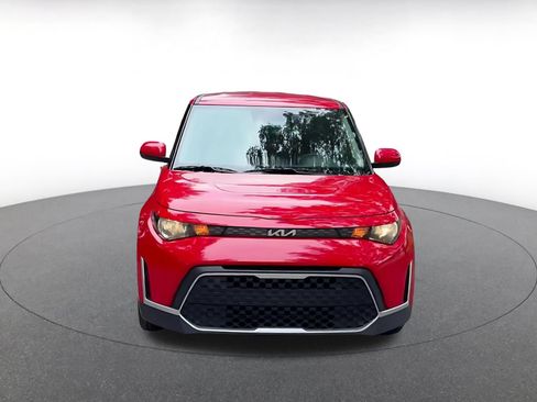 Used 2025 Kia Soul LX w/ LX Technology Package FWD image 4