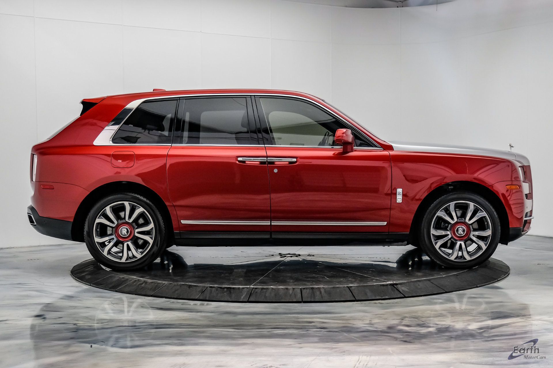 Used 2019 Rolls-Royce Cullinan AWD/4WD image 23