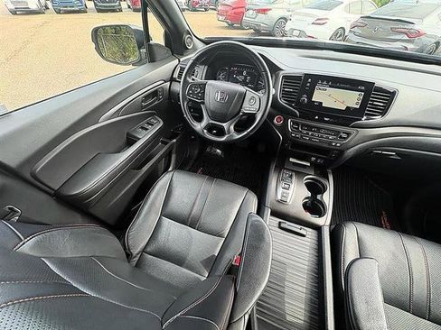 Used 2023 Honda Passport TrailSport image 37