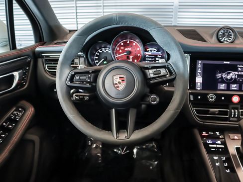 Used 2026 Porsche Macan GTS image 15