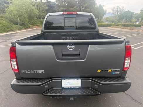 Used 2017 Nissan Frontier Desert Runner RWD image 4