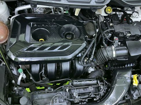 Used 2020 Ford EcoSport SES image 31