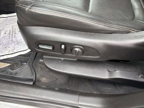 Used 2020 Chevrolet Traverse Premier image 12