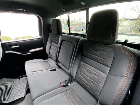 Used 2024 Nissan Frontier PRO-4X w/ Off-Road Protection Package image 19