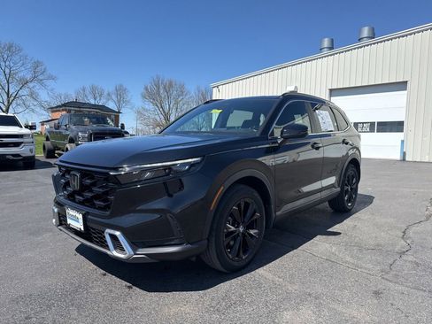 Used 2024 Honda CR-V Sport Touring image 3