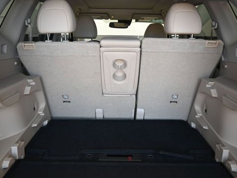 Used 2017 Nissan Rogue SL w/ SL Premium Package image 18